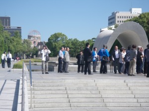 会場から見た原爆ドーム