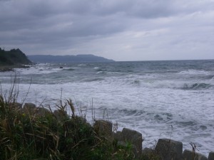 日本海の荒波